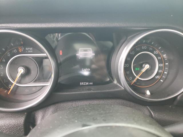 1C4HJXEG3JW206894 - 2018 JEEP WRANGLER U SAHARA WHITE photo 9