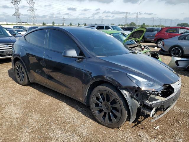 7SAYGAEEXRF016023 - 2024 TESLA MODEL Y Czarny zdjęcie 4