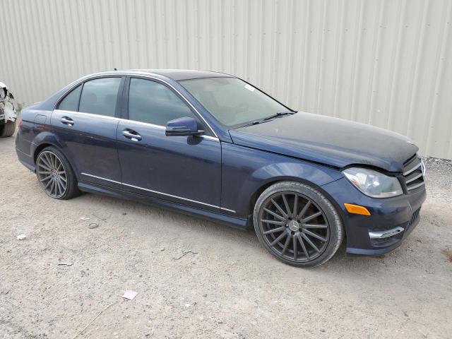 WDDGF4HB6EG256674 - 2014 MERCEDES-BENZ C 250 BLUE photo 4