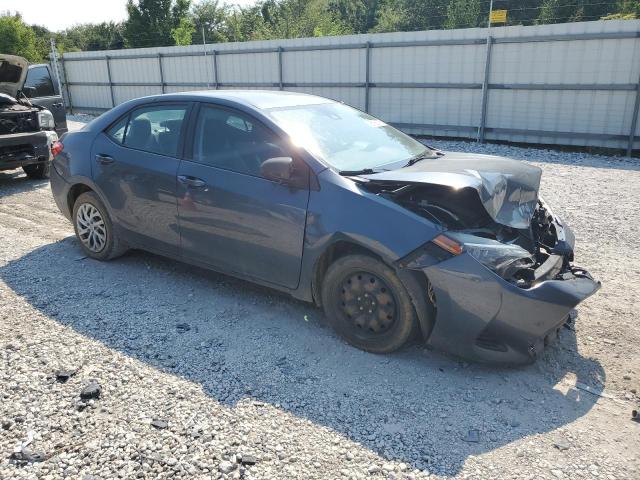 5YFBURHE2HP662987 - 2017 TOYOTA COROLLA L 灰色 照片 4