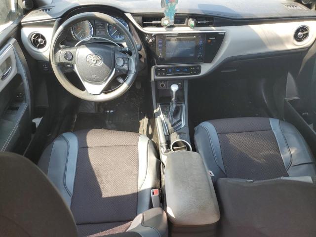 5YFBURHE2HP662987 - 2017 TOYOTA COROLLA L 灰色 照片 8