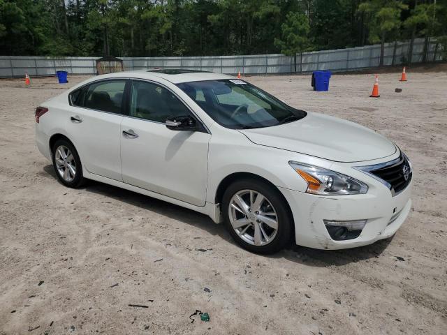1N4AL3APXDC132895 - 2013 NISSAN ALTIMA 2.5 თეთრი ფოტო 4