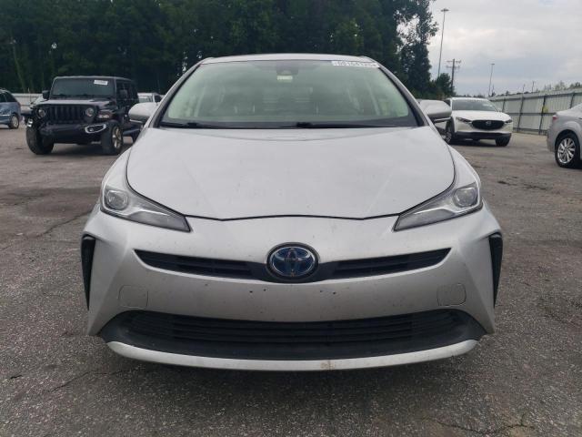 JTDKAMFUXN3159105 - 2022 TOYOTA PRIUS NIGHT SHADE Srebrny zdjęcie 5