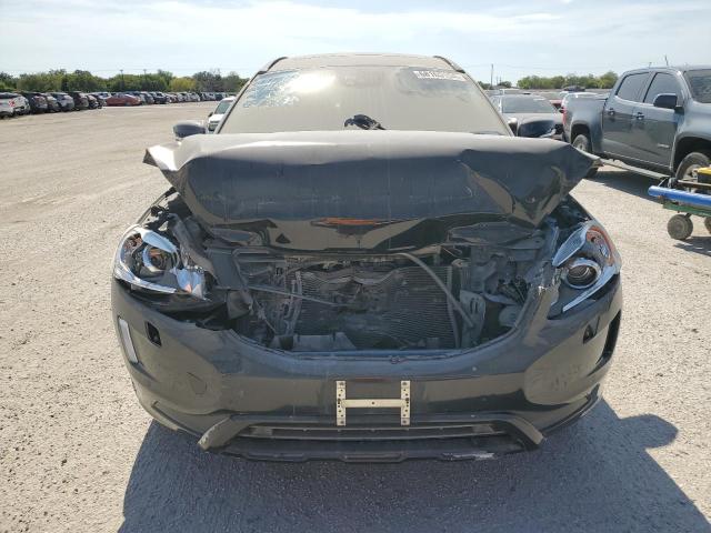 YV440MDR8H2222543 - 2017 VOLVO XC60 T5 DYNAMIC შავი ფოტო 5