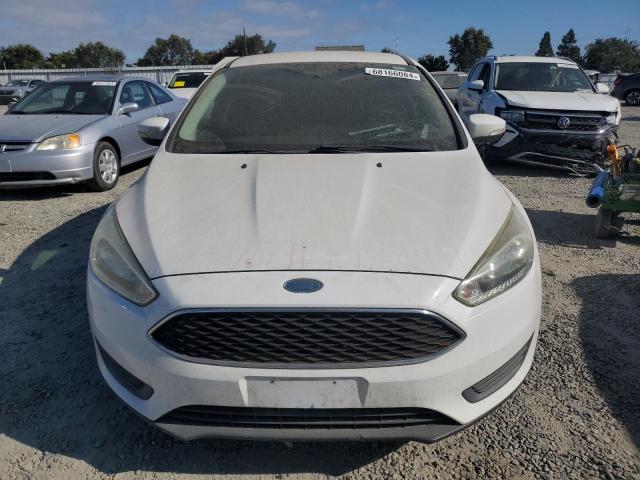 1FADP3K24FL335675 - 2015 FORD FOCUS SE WHITE photo 5