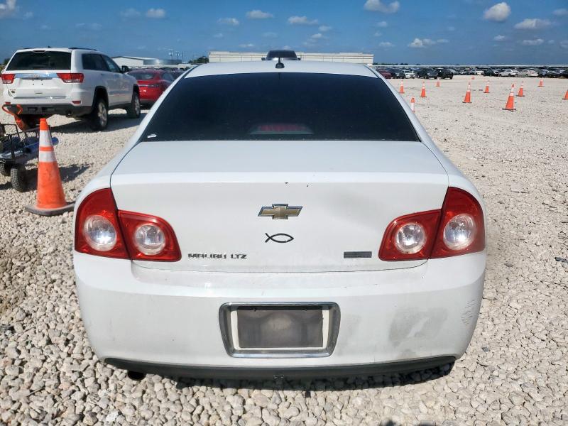 1G1ZE5EU5BF358138 - 2011 CHEVROLET MALIBU LTZ 白色 照片 6