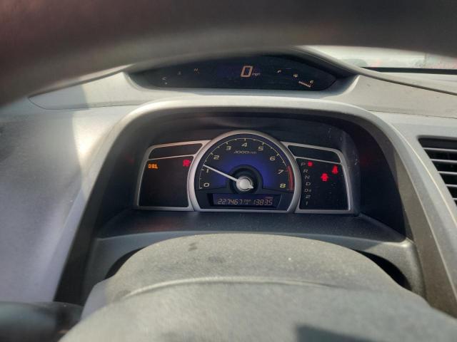 1HGFA165X6L015596 - 2006 HONDA CIVIC LX GRAY photo 9