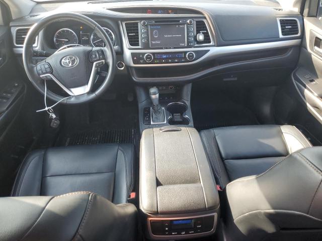 5TDJZRFH8JS888961 - 2018 TOYOTA HIGHLANDER SE Սպիտակ լուսանկար 8