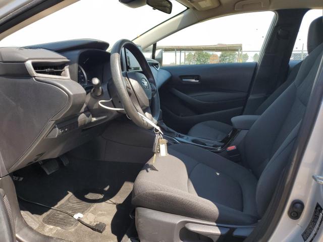 5YFEPMAE8MP210618 - 2021 TOYOTA COROLLA LE Gümüş foto 7