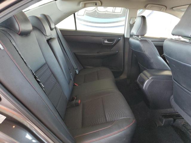 4T1BF1FK6FU062084 - 2015 TOYOTA CAMRY LE 灰色 照片 10