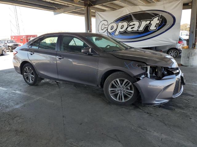 4T1BF1FK6FU062084 - 2015 TOYOTA CAMRY LE 灰色 照片 4