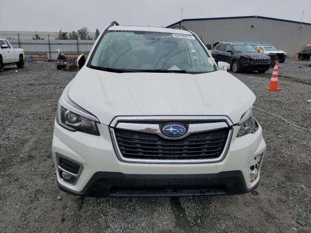 JF2SKAUC7KH544322 - 2019 SUBARU FORESTER LIMITED WHITE photo 5