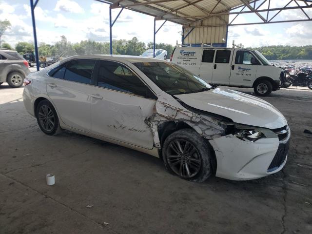 4T1BF1FK8GU141578 - 2016 TOYOTA CAMRY LE WHITE photo 4