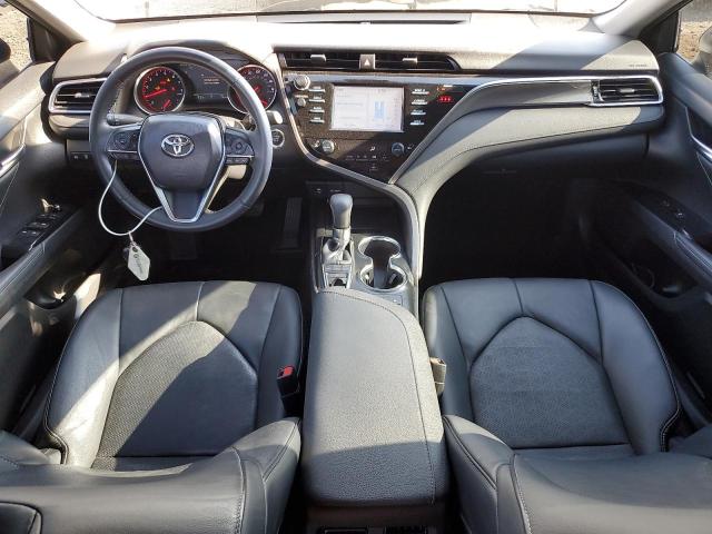 4T1B61HK7JU143889 - 2018 TOYOTA CAMRY XSE WHITE photo 8