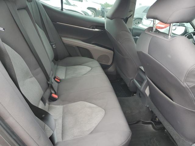 4T1C11AKXLU906133 - 2020 TOYOTA CAMRY LE GRAY photo 10