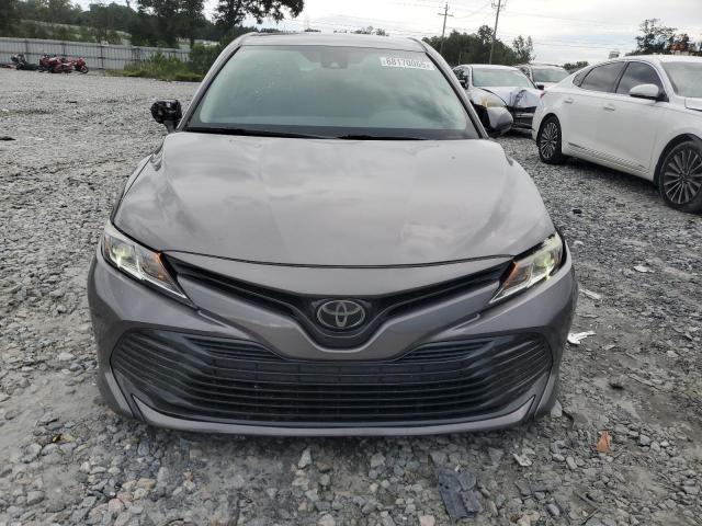 4T1C11AKXLU906133 - 2020 TOYOTA CAMRY LE GRAY photo 5