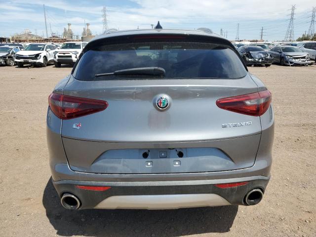 ZASFAKBNXJ7B98405 - 2018 ALFA ROMEO STELVIO TI Серый фото 6