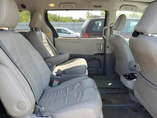 5TDDK3DC2DS052931 - 2013 TOYOTA SIENNA XLE SILVER photo 11