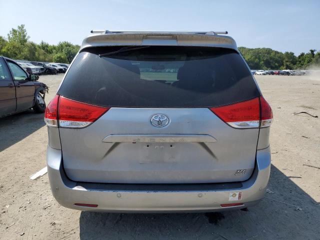 5TDDK3DC2DS052931 - 2013 TOYOTA SIENNA XLE SILVER photo 6