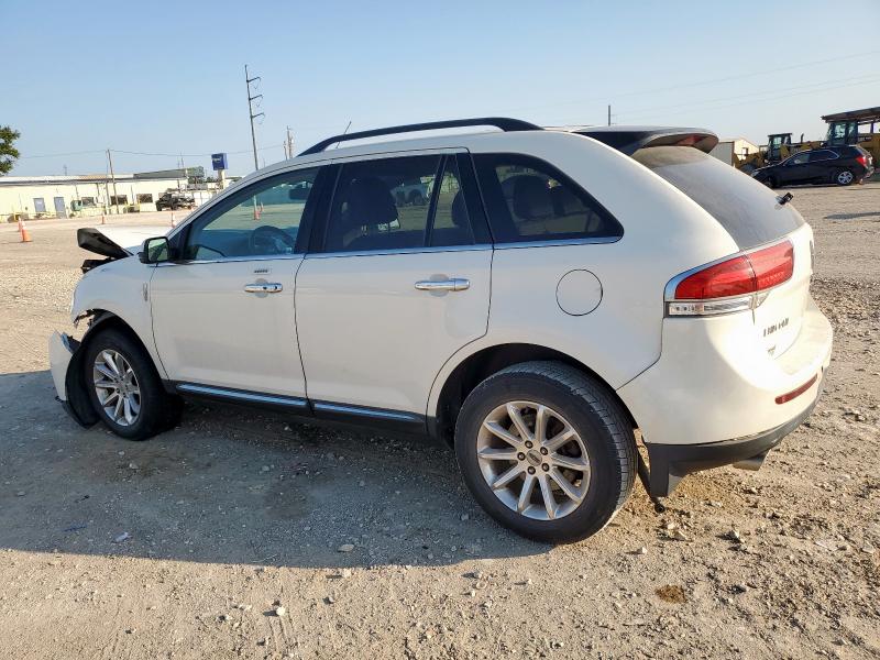 2LMDJ6JK4DBL23599 - 2013 LINCOLN MKX WHITE photo 2