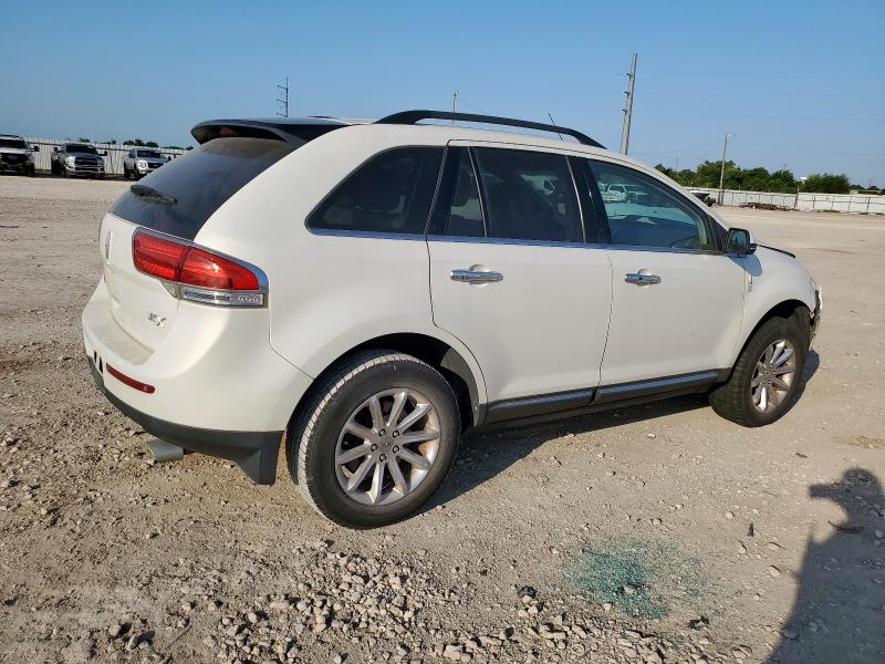2LMDJ6JK4DBL23599 - 2013 LINCOLN MKX WHITE photo 3