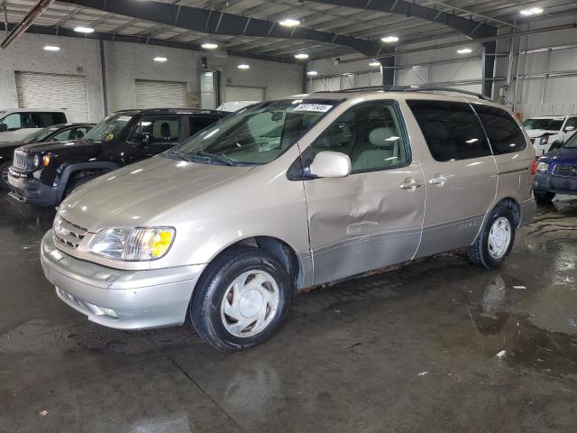 2002 TOYOTA SIENNA LE, 