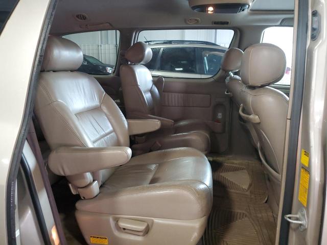 4T3ZF13C32U445980 - 2002 TOYOTA SIENNA LE BROWN photo 11