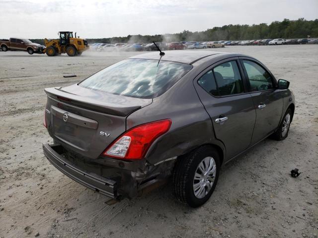 3N1CN7AP7HL814666 - 2017 NISSAN VERSA S BROWN photo 3