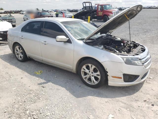 3FAHP0HA5CR213516 - 2012 FORD FUSION SE SILVER photo 4