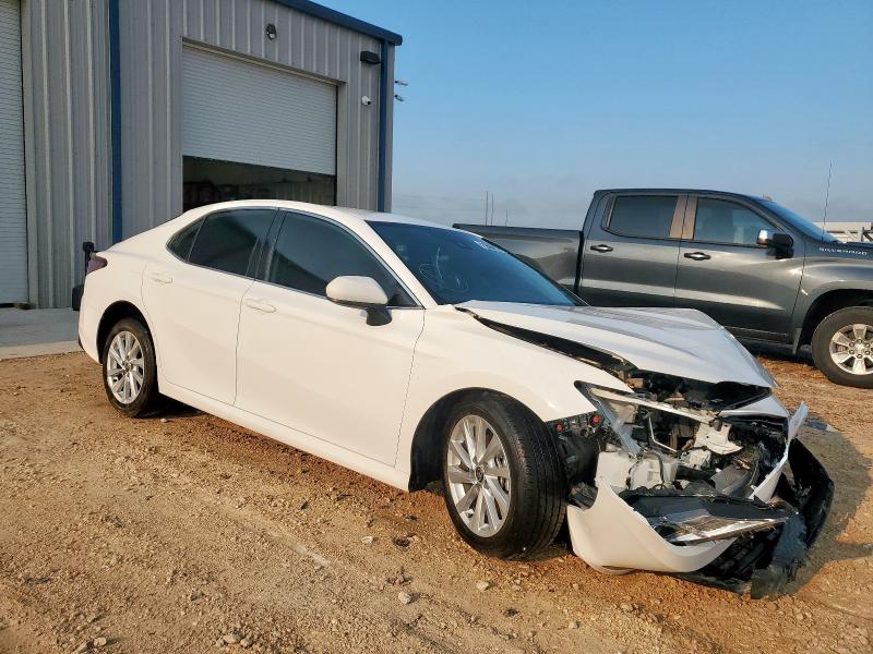 4T1C11AK0RU919224 - 2024 TOYOTA CAMRY LE WHITE photo 4