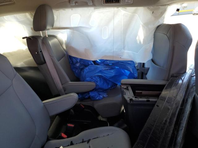 5TDYRKEC4PS165323 - 2023 TOYOTA SIENNA XLE 蓝色 照片 11