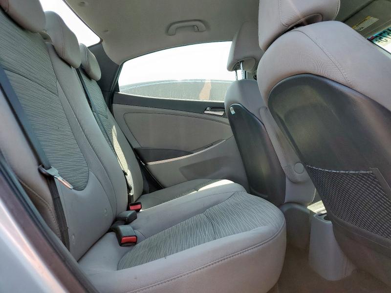 KMHCT4AE5GU123488 - 2016 HYUNDAI ACCENT SE SILVER photo 10