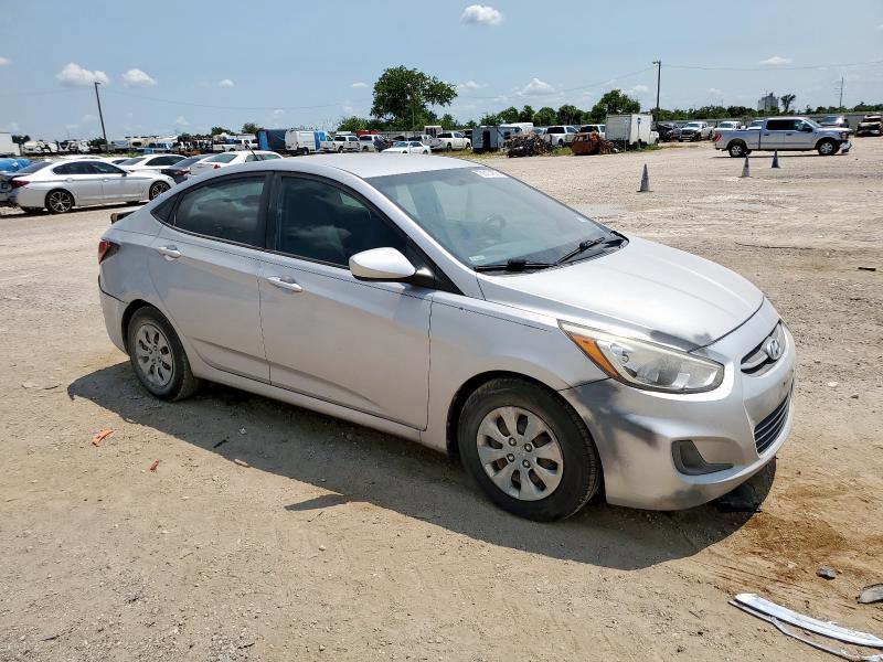 KMHCT4AE5GU123488 - 2016 HYUNDAI ACCENT SE SILVER photo 4