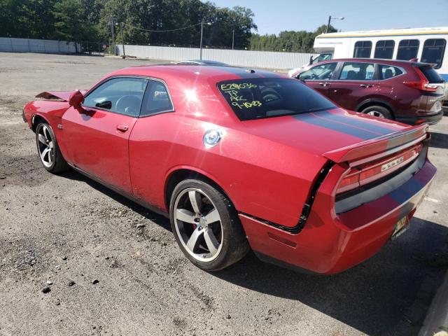 2C3CDYCJ4DH565958 - 2013 DODGE CHALLENGER SRT-8 RED photo 2