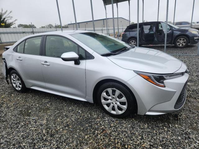 JTDEPRAEXLJ075125 - 2020 TOYOTA COROLLA LE SILVER photo 4