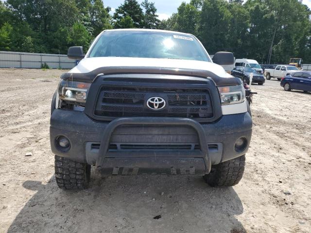 5TFUW5F1XBX186654 - 2011 TOYOTA TUNDRA DOUBLE CAB SR5 WHITE photo 5