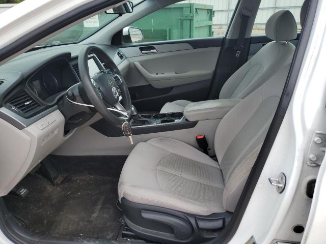 5NPE24AF4JH684789 - 2018 HYUNDAI SONATA SE Blanc photo 7