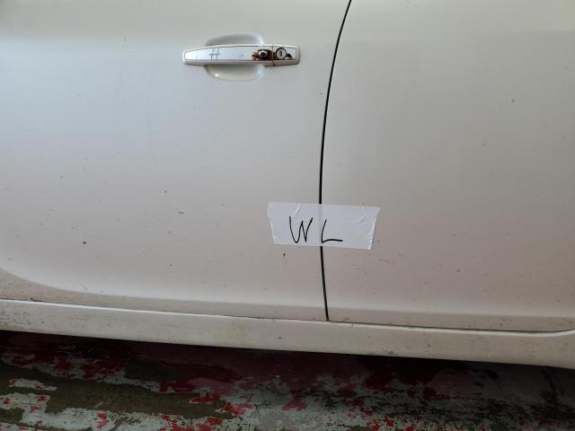 2G4GV5GV5D9226900 - 2013 BUICK REGAL GS WHITE photo 12