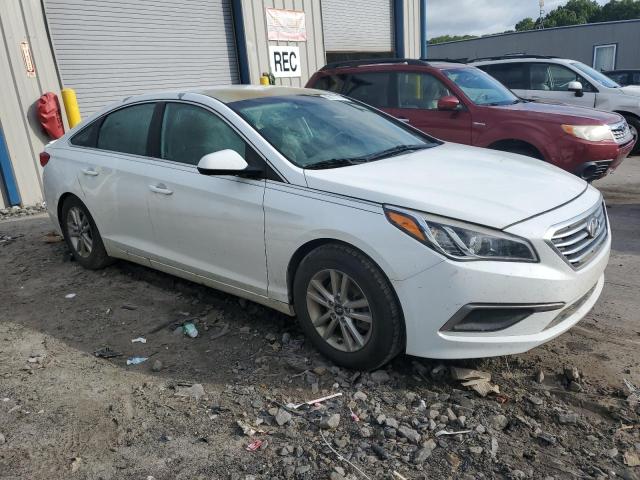 5NPE24AFXHH511191 - 2017 HYUNDAI SONATA SE WHITE photo 4