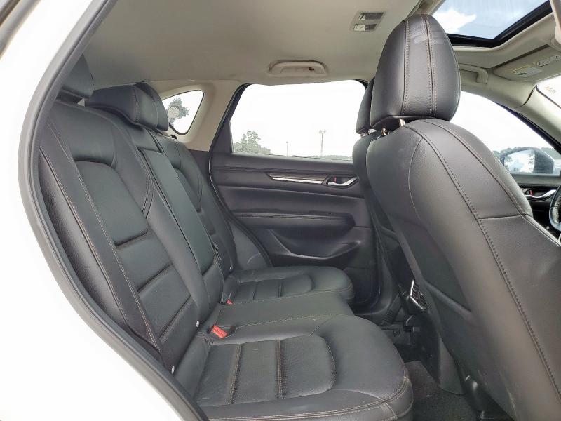 JM3KFADM3M0471860 - 2021 MAZDA CX-5 GRAND TOURING WHITE photo 11