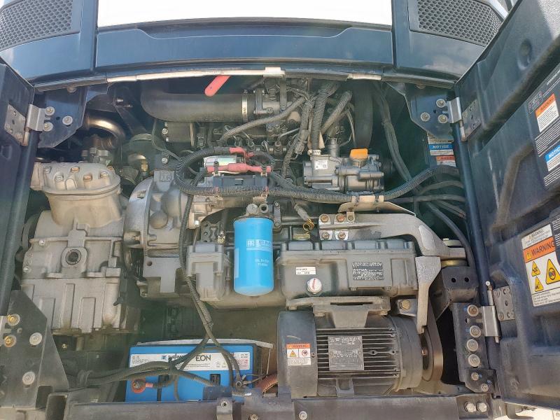 1UYVS2531DU510520 - 2013 UTILITY VS2RA Սպիտակ լուսանկար 7