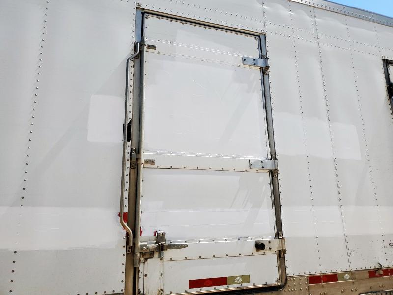 1UYVS2531DU510520 - 2013 UTILITY VS2RA Սպիտակ լուսանկար 9