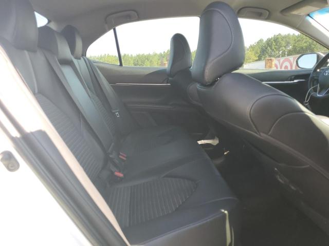 4T1B11HK5JU043689 - 2018 TOYOTA CAMRY L 白色 照片 10