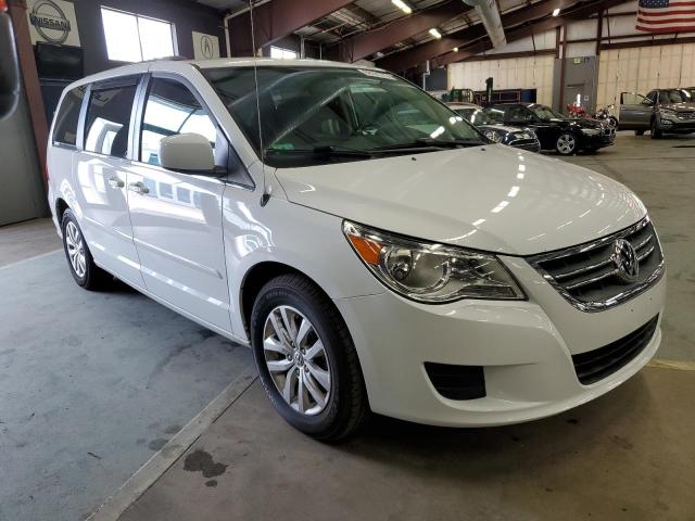 2C4RVABG5ER134881 - 2014 VOLKSWAGEN ROUTAN SE WHITE photo 4