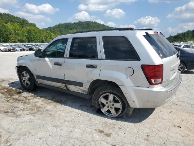 1J4GR48K46C113825 - 2006 JEEP GRAND CHER LAREDO ვერცხლისფერი ფოტო 2