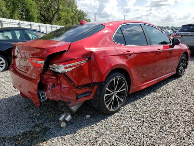 4T1G11AK2LU399522 - 2020 TOYOTA CAMRY SE RED photo 3