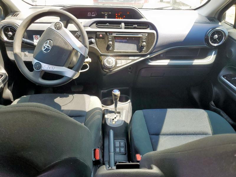 JTDKDTB33G1126783 - 2016 TOYOTA PRIUS C 黑色 照片 8