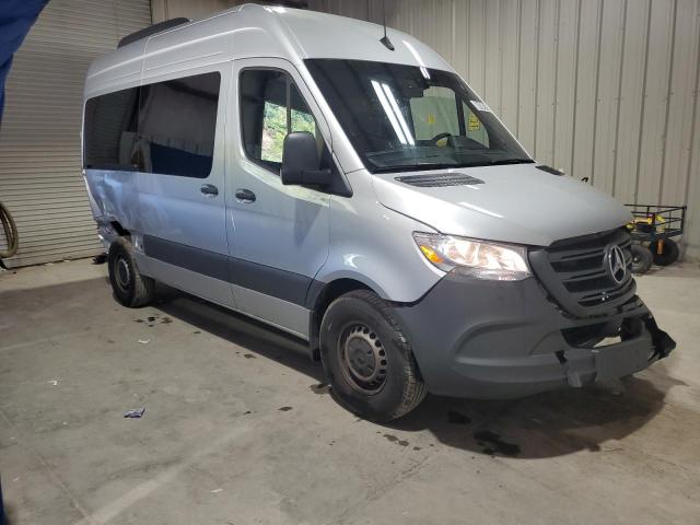 W1Z4KFHYXRP710933 - 2024 MERCEDES-BENZ SPRINTER 2500 SILVER photo 4