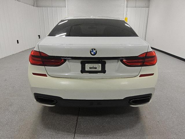 WBA7E2C56KB216698 - 2019 BMW 740 I WHITE photo 6