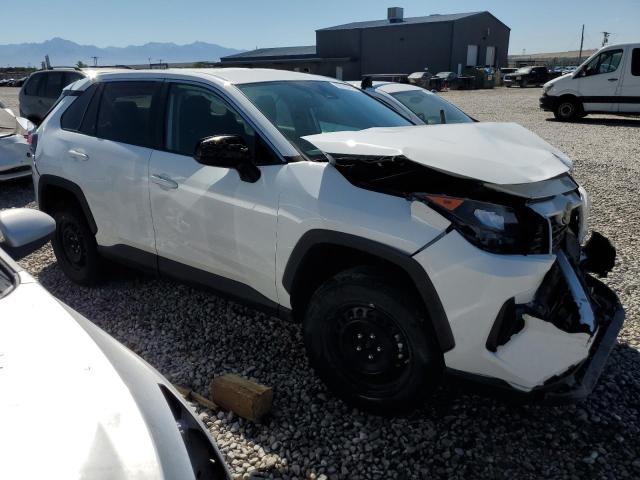 2T3F1RFV3NW298660 - 2022 TOYOTA RAV4 LE WHITE photo 4